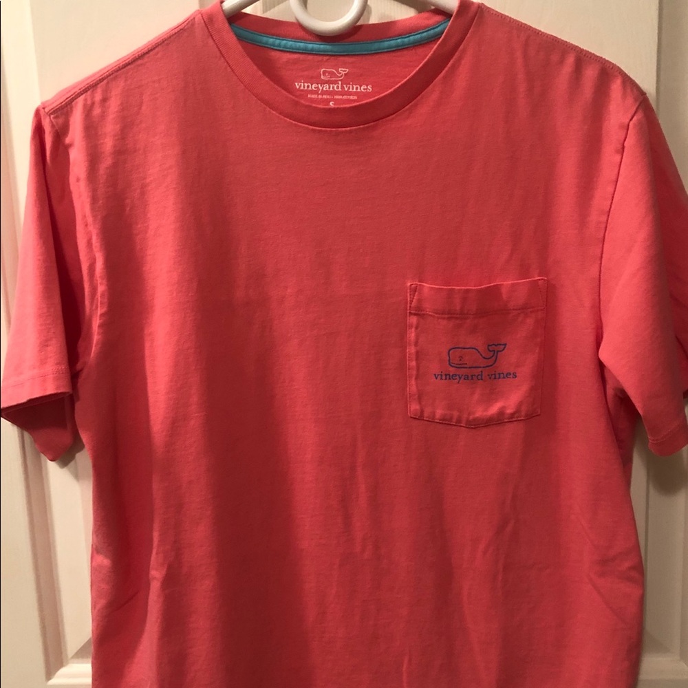 Vineyard Vines T-shirt